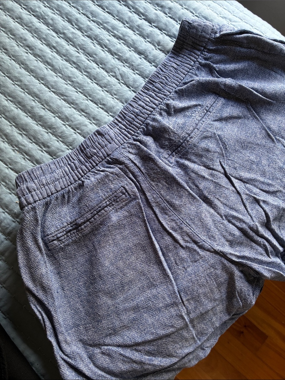Old Navy linen feel  Blue Drawstring Athletic Shorts - Picture 3 of 3